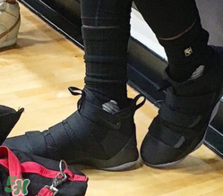 nike lebron soldier11黑冰配色什么時候發(fā)售？耐克士兵11黑冰發(fā)售時間