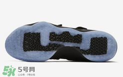 nike lebron soldier11黑冰配色什么時候發(fā)售？耐克士兵11黑冰發(fā)售時間