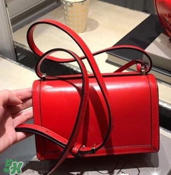 loewe三角包怎么看真假？羅意威巴塞羅那三角包真假辨別
