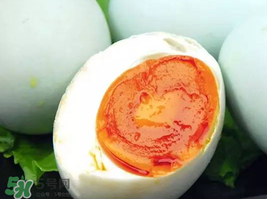 咸鴨蛋可以天天吃嗎？咸鴨蛋一天吃幾個(gè)？