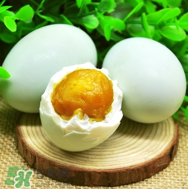 端午節(jié)為什么要吃綠豆糕？端午節(jié)為什么要吃鴨蛋？