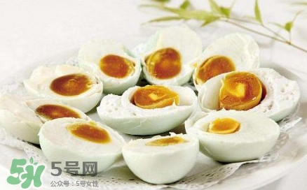 咸鴨蛋為什么要用酒？咸鴨蛋為什么不能多吃