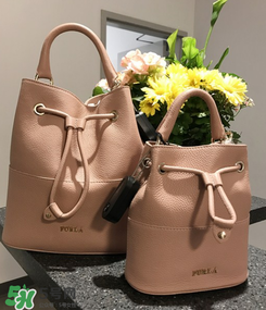 furla水桶包有幾種尺寸？芙拉水桶包尺寸多大？