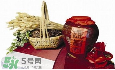 雄黃酒為什么可以驅(qū)蛇？雄黃酒哪里有賣