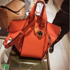 loewe hammock尺寸多大？羅意威吊床包有幾個(gè)尺寸？