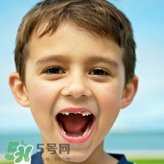 兒童換牙可以吃鈣片嗎?兒童換牙吃什么好？