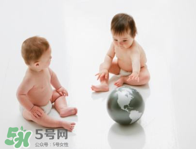 夏天寶寶出生該準(zhǔn)備什么？夏季待產(chǎn)包的特點