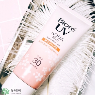 碧柔櫻花防曬霜怎么樣？碧柔櫻花防曬霜好用嗎？