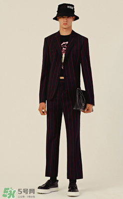 versus versace2018早春度假系列衣服款式有哪些_好看嗎？
