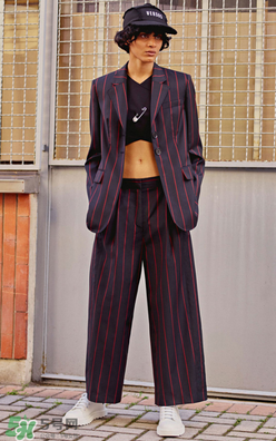 versus versace2018早春度假系列衣服款式有哪些_好看嗎？