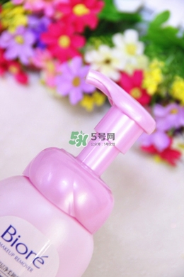 碧柔卸妝水和卸妝乳哪個(gè)好？碧柔卸妝水和卸妝乳選擇