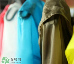 防曬衣什么顏色最防曬？防曬衣哪個顏色防曬效果好？
