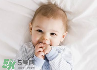 嬰兒吃藥可以混在奶粉里面吃嗎？嬰兒吃藥怎么吃？