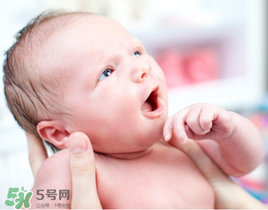 嬰兒吃藥能打預(yù)防針嗎？嬰兒吃藥影響預(yù)防針嗎？