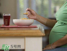 綠豆湯孕婦可以喝嗎？孕婦可以吃冰綠豆湯嗎？