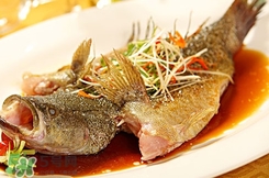 鱸魚怎么做好吃又簡單？清蒸鱸魚的做法