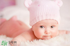 夏季寶寶體溫多少正常？夏季寶寶體溫會(huì)偏高嗎？