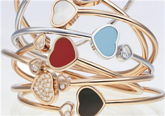 chopard手鐲是什么材質(zhì)？蕭邦手鐲是鍍金的嗎？