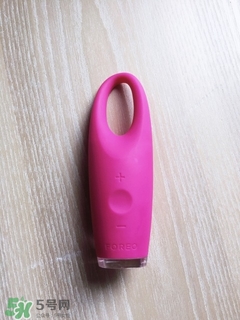 foreo眼部按摩儀好用嗎？foreo iris眼部按摩儀副作用