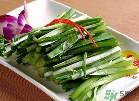 楊梅和韭菜能一起吃嗎？喝楊梅湯能吃韭菜嗎？