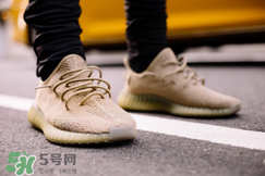 adidas yeezy 350 boost v2 dark green椰子350大地綠多少錢？