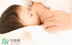產(chǎn)后開(kāi)奶疼嗎？產(chǎn)后漲奶疼持續(xù)多久？