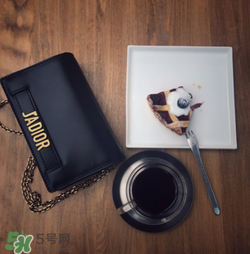 jadior是什么品牌？jadior和dior有什么區(qū)別？