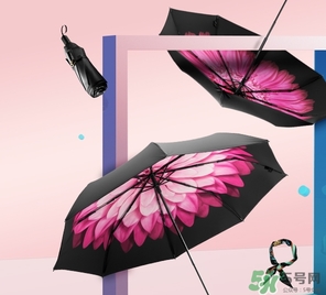蕉下太陽傘怎么收？蕉下小黑傘太陽傘怎么打開？