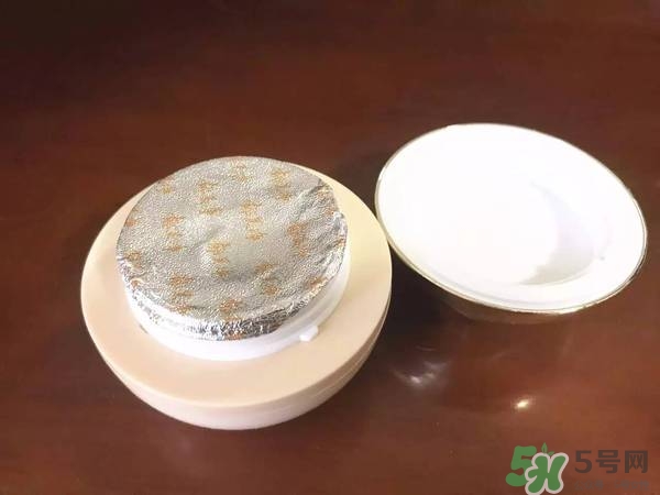 郁美凈粉底霜怎么樣？郁美凈粉底霜色號(hào)試色