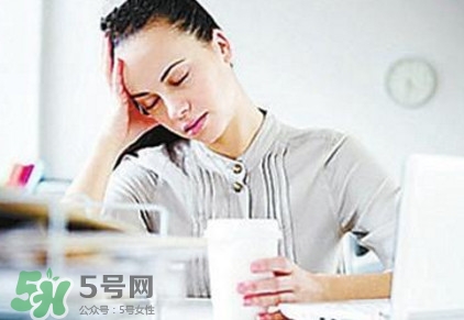吹空調(diào)為什么會口渴？吹空調(diào)為什么會咳嗽