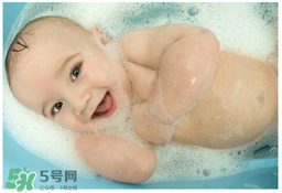 早產(chǎn)兒的發(fā)育和正常嬰兒一樣嗎？早產(chǎn)兒發(fā)育會遲緩嗎？
