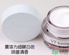 先用防曬噴霧還是素顏霜？素顏霜防曬噴霧使用順序