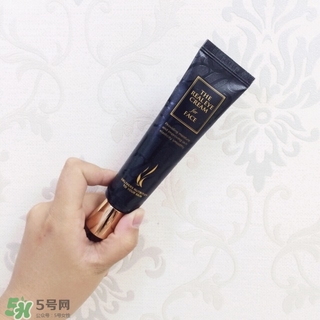 ahc眼霜怎么樣？ahc眼霜好用嗎