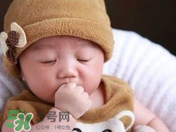 寶寶睡覺突然大哭是什么原因？寶寶睡覺大哭正常嗎？