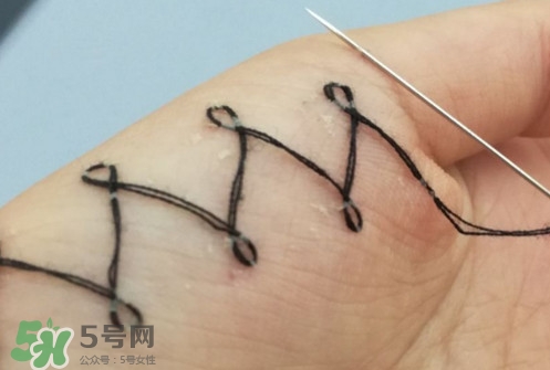 人體刺繡是從哪兒學(xué)的？人體刺繡容易誤導(dǎo)哪些孩子