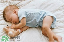 嬰兒床上用品有哪些？嬰兒床上用品需要準(zhǔn)備什么？