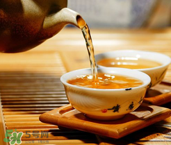 喝茶能吃杏嗎？喝茶可以吃杏嗎？