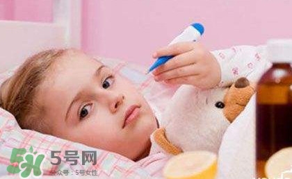 感冒藥可以放在奶粉一起喝嗎？感冒藥能和奶粉一起喝嗎