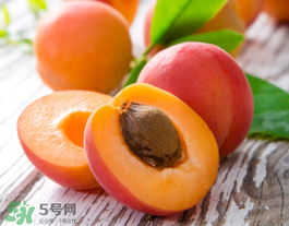油桃沒(méi)熟能吃嗎？油桃怎么催熟？