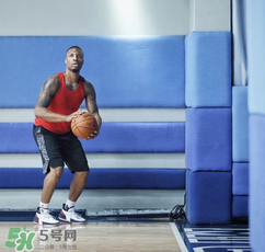 adidas dame3阿迪達(dá)斯利拉德三代獨(dú)立日配色多少錢(qián)？