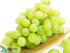 青提上有黑點怎么回事？青提長斑點是什么原因？