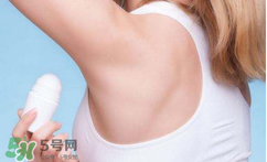 清涼油能治狐臭嗎？清涼油可以治狐臭嗎？