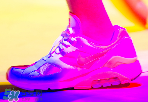 cdg與nike air max 180聯(lián)名氣墊運動鞋什么時候發(fā)售？