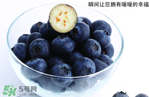 藍(lán)莓是什么顏色？藍(lán)莓泡水什么顏色？