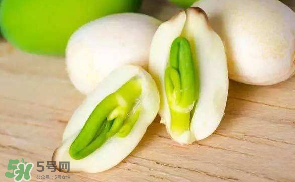蓮子心與什么搭配好？蓮子心泡茶什么人不能喝