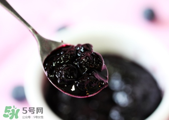 藍(lán)莓和楊梅能一起吃嗎？藍(lán)莓和楊梅可以一起泡酒嗎？