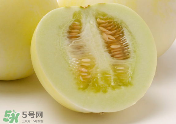 藍(lán)莓和香瓜能一起吃嗎？藍(lán)莓和香瓜能同時(shí)吃？
