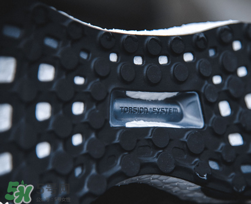 adidas energy boost4上腳怎么樣？阿迪達(dá)斯跑步鞋2017測(cè)評(píng)