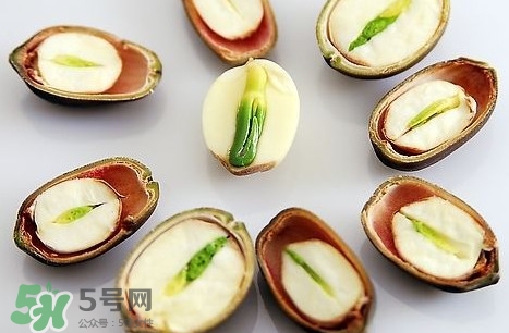 蓮子心怎么吃不會(huì)苦？蓮子心怎么泡水喝