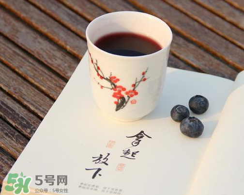 藍(lán)莓酒可以存放多久？藍(lán)莓酒保質(zhì)期多久？